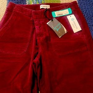 BRAND NEW WI TAGS STUDIO BLUE CORDUROY BURGUNDY SIZE 10 cotton spandex x blend.